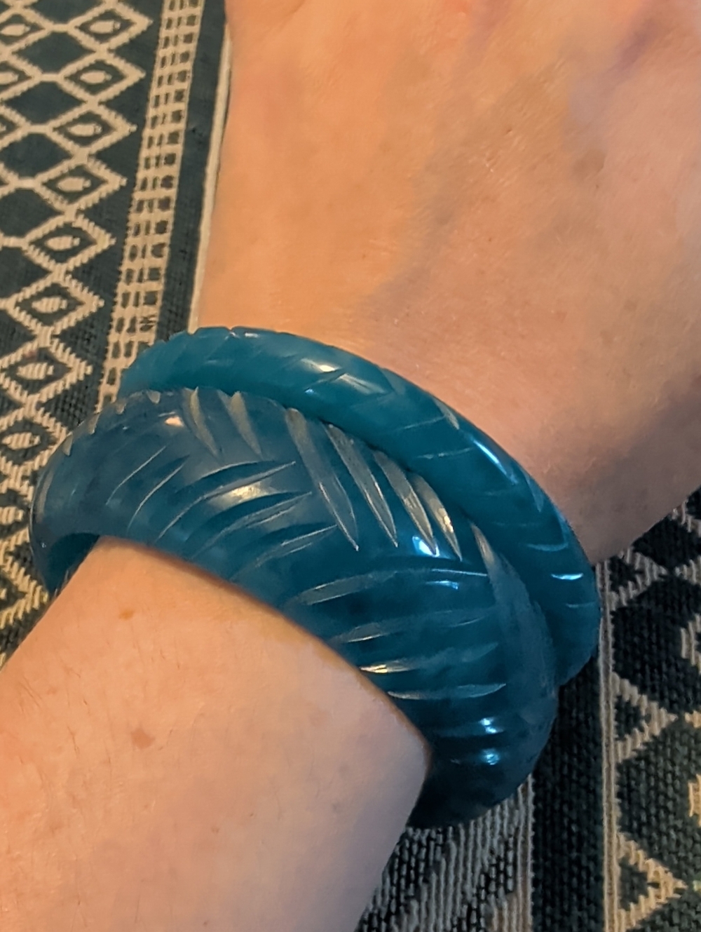 Carved Splendette "Teal" Bakelite-Style Bangle Set